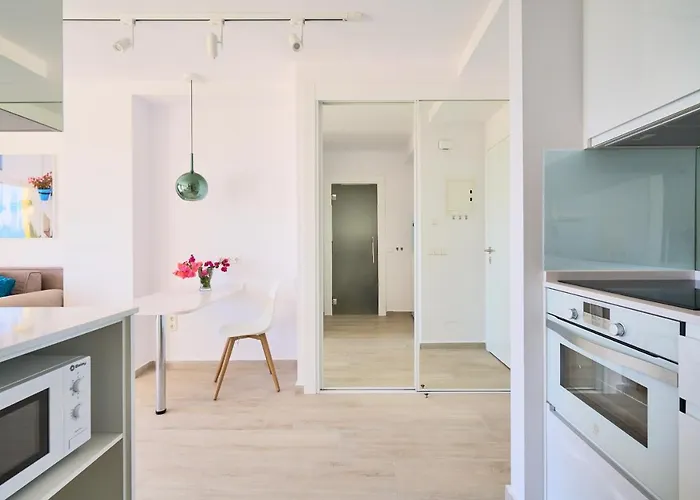 Honeymoon Corner Suite, Sun-all-day Terrace On The Of Appartamento