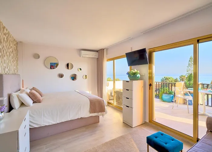 Honeymoon Corner Suite, Sun-all-day Terrace On The Of Appartamento *